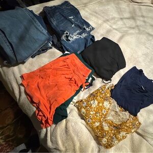 OLD NAVY BUNDLE 14/16 XL